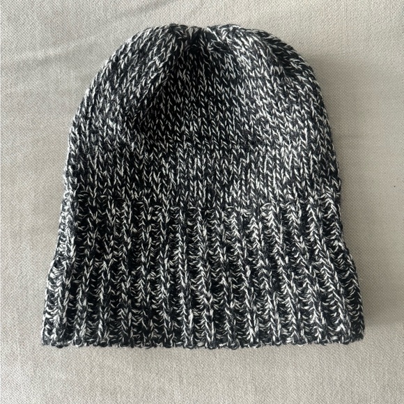 NWOT🖤SAINT LAURENT🖤Knitted Cuff Cashmere Wool Beanie - Picture 4 of 7